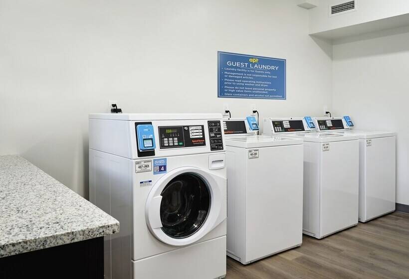 Отель Stayapt Suites Lagrange