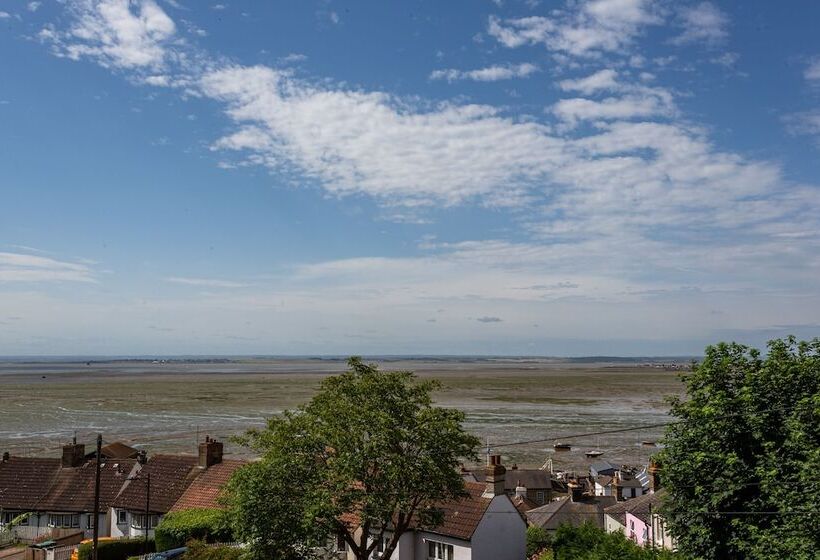 Estuary View By Sorted Stay