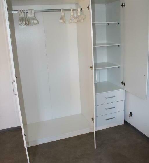 מוטל Dluhonska Apartments