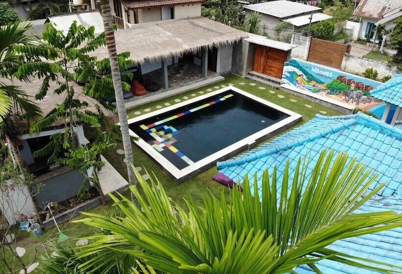 Waiwas Hostel