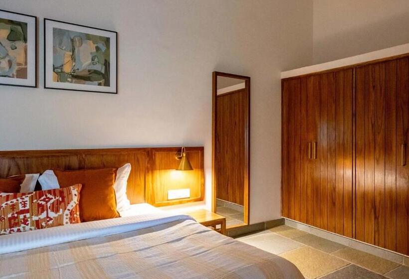 Stayvista S Villaggio   Orchard Oasis With Pool, Expansive Lawn, Patio & Indoor Activities