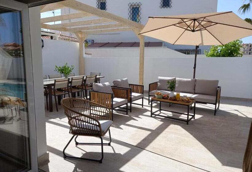 Villa El Algarrobo