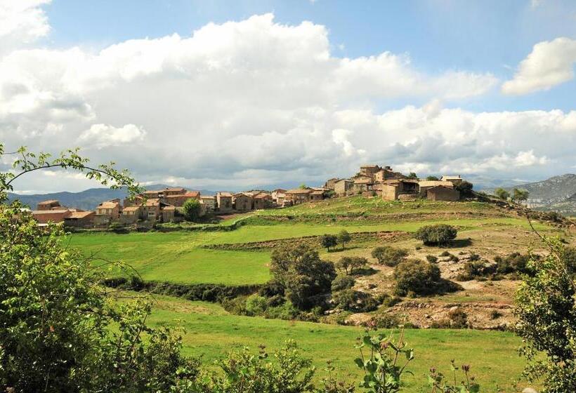 הוסטל Rectoria De Claverol