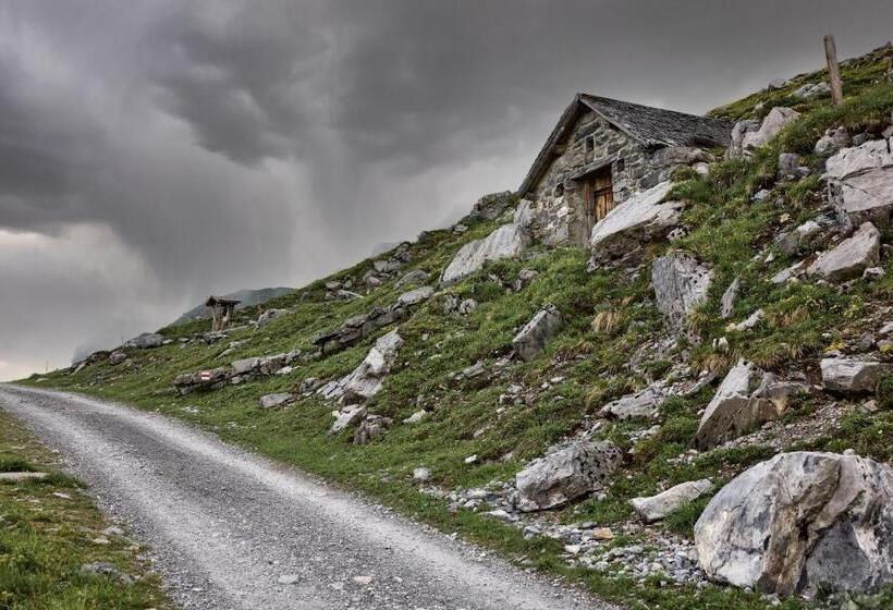 فندق Klausenpass