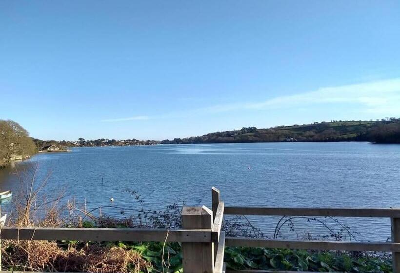 Dingley Dell   Superb Location For Truro In Private Accommodation