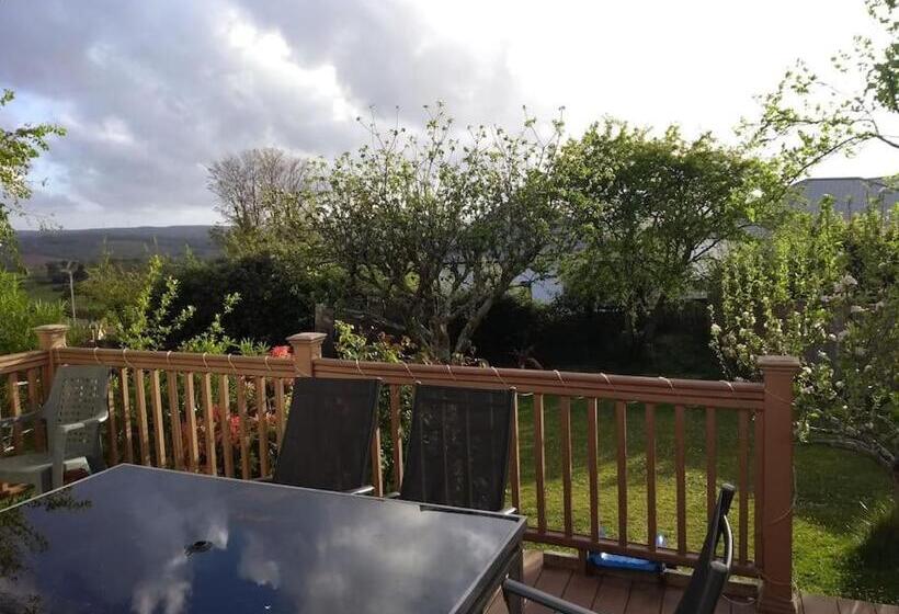 Dingley Dell   Superb Location For Truro In Private Accommodation
