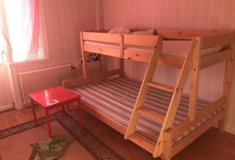مبيت وإفطار Acevilla