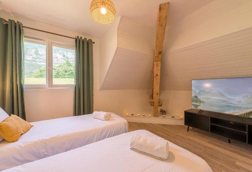 Luxury Villa Pernette, Vue Lac Et Plage Privee Lla Selections By Locationlacannecy