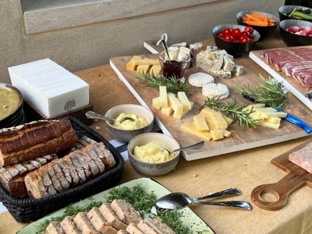 Пансион Four De Cony