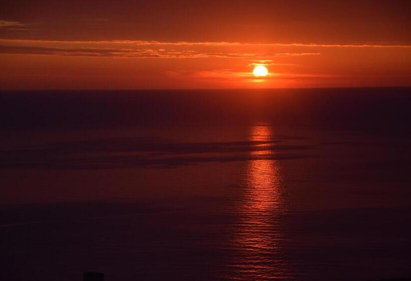 مبيت وإفطار Al Chiaro Di Luna