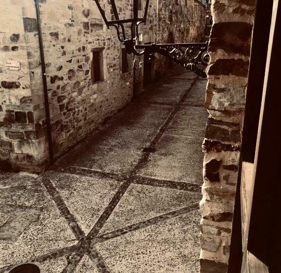 Bed and Breakfast The Stone Boat Guesthouse For Pilgrims