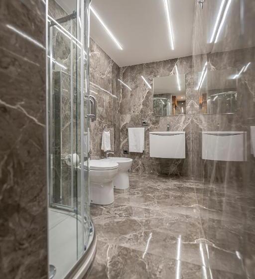 پانسیون Domus Aurea