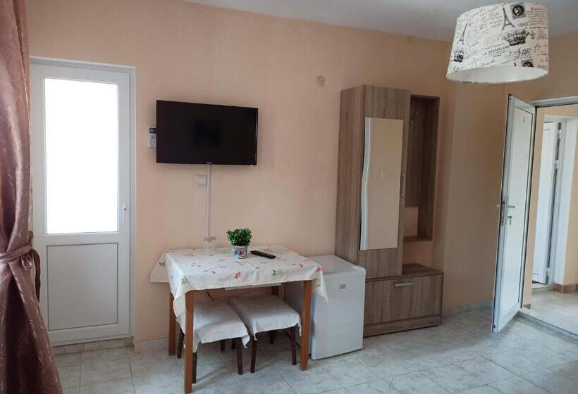 پانسیون Guest House 51
