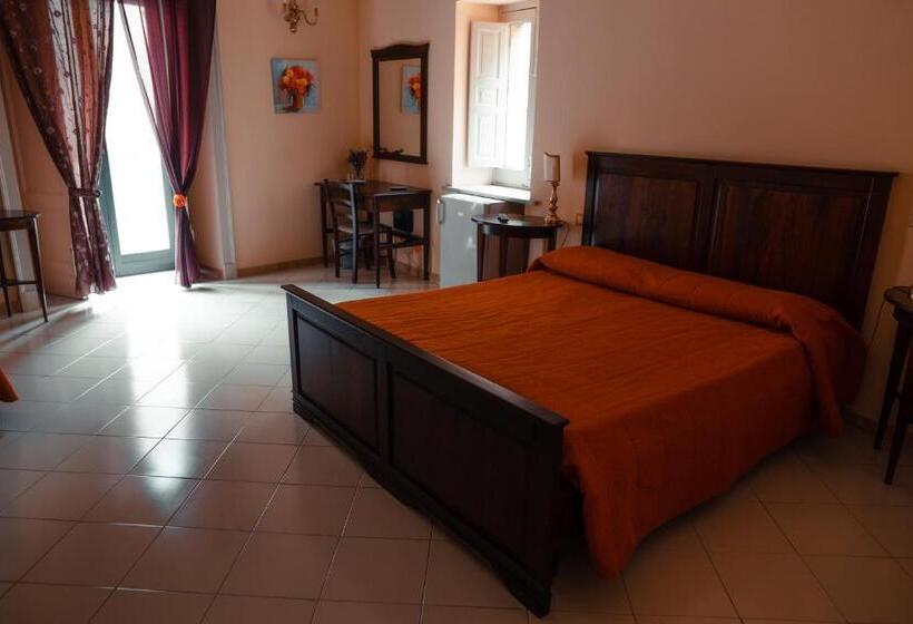 پانسیون Savoia Residence