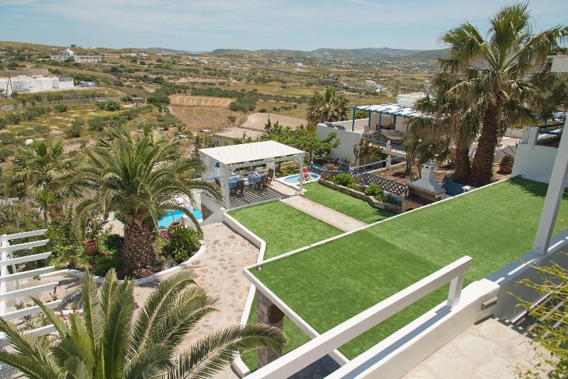 هتل Alexandros Village