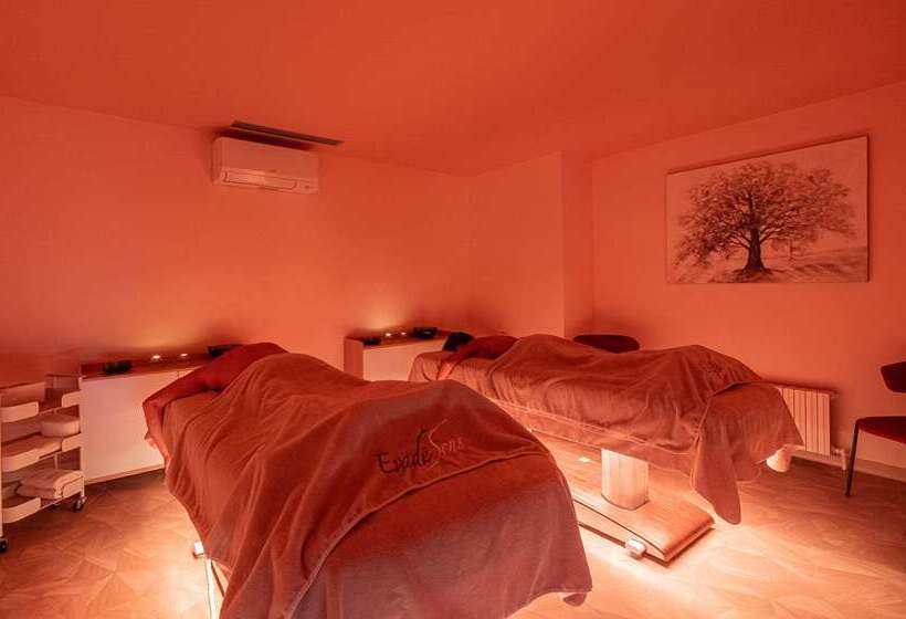 酒店 Causse Comtal Rodez, The Originals Relais