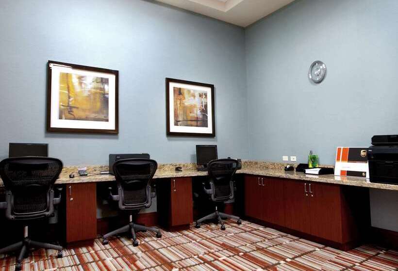 هتل Embassy Suites Palmdale