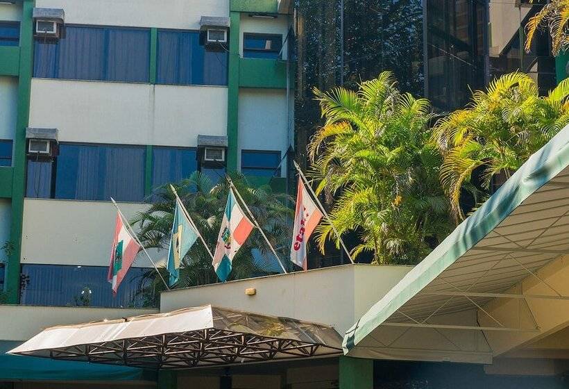 ホテル Harbor Inn Jaragua