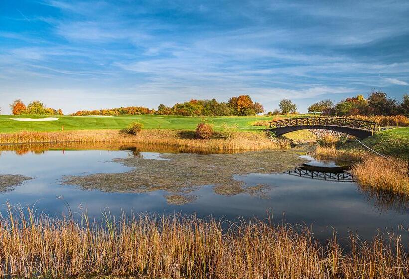 ホテル Hofgut Wißberg  Das Weinberg