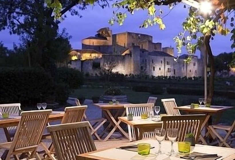 Отель Logis L'auberge De Larressingle