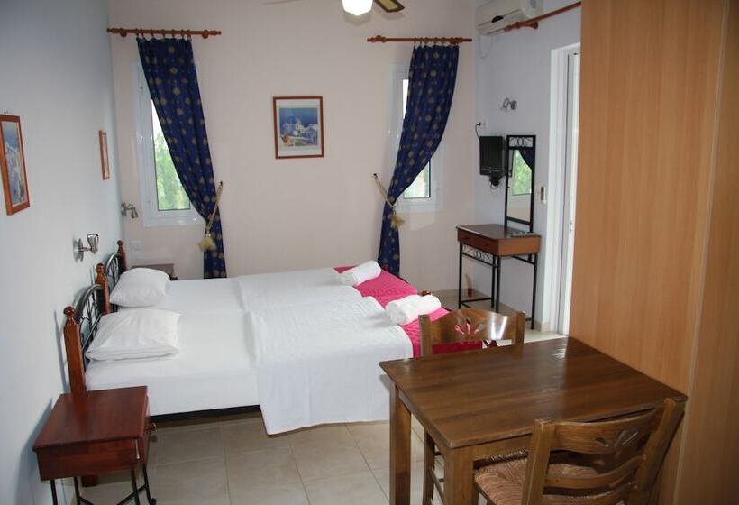فندق Olympion Village Studios