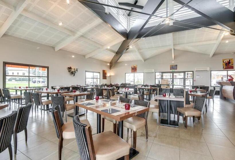 בית מלון כפרי Relais Akena La Brede