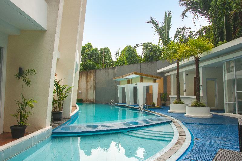 هتل Santika Bangka