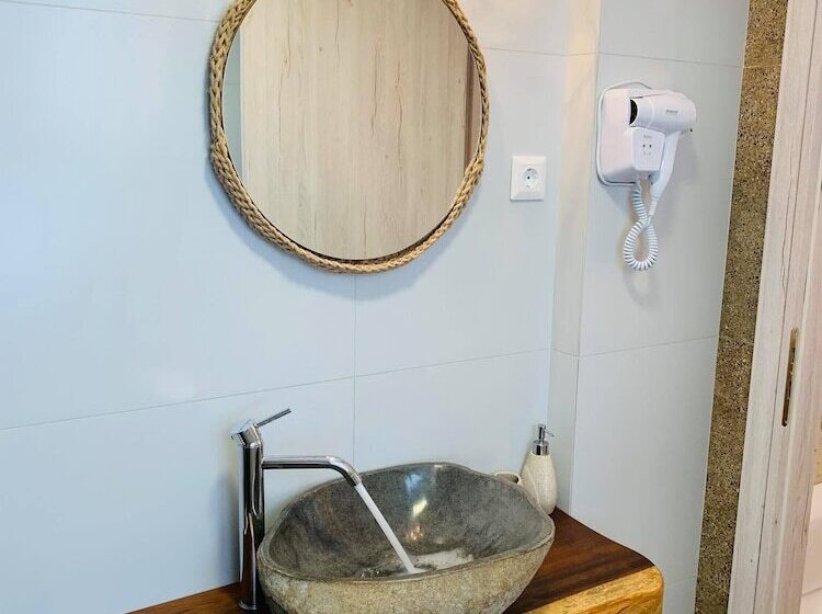 هتل Semiramis Guesthouse