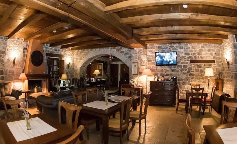 בית מלון כפרי Xemoni