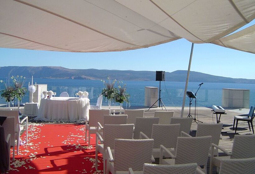 استراحتگاه Mövenpick Hotel & Residences Kvarner Bay