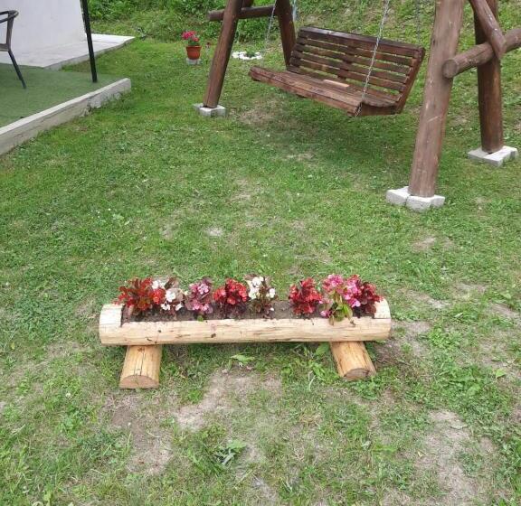 Casa Poiana Largului