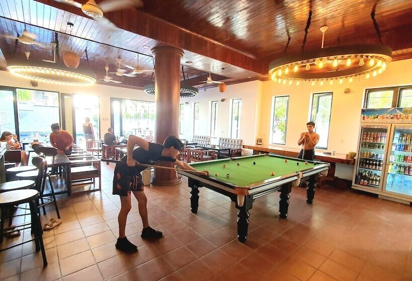 هتل Darling Pub Hostel