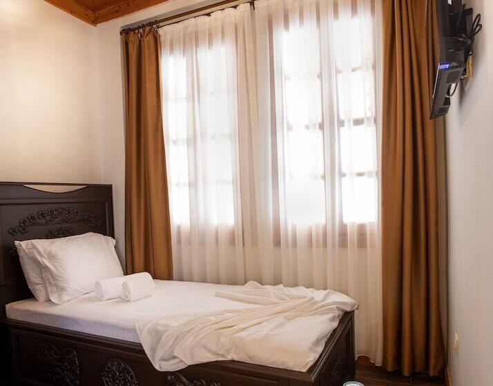 هتل Woo Town Suites