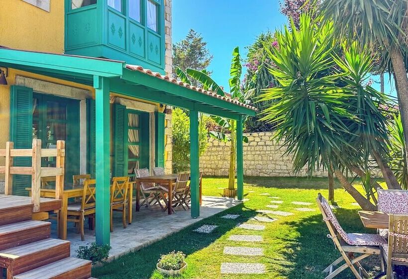 Banana Alaçatı Wellness Hotel   Adults Only