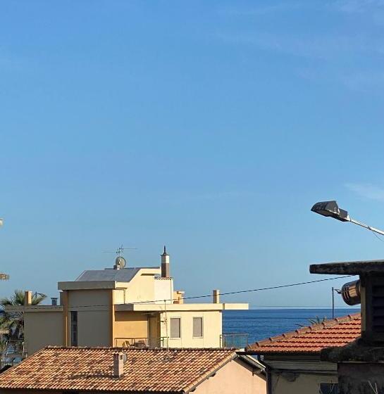 Casa Enza: Appartamento A Un Passo Dal Mare