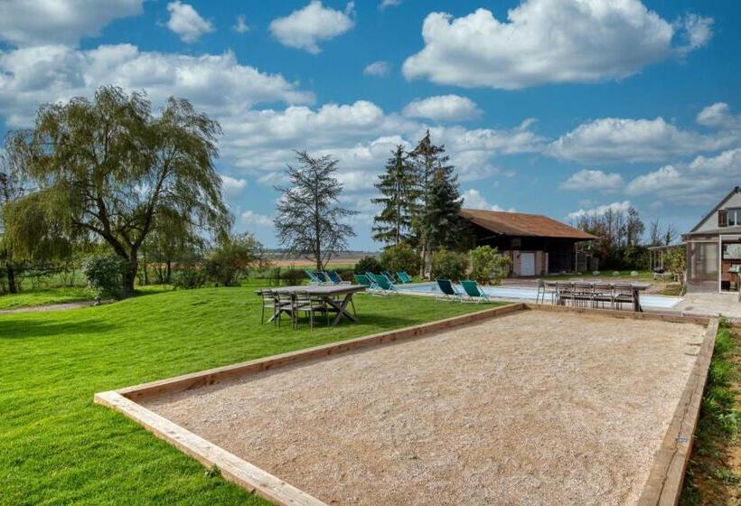 Crazy Villa Le Tertre 28   Heated Pool   Basket   2h Paris   44p