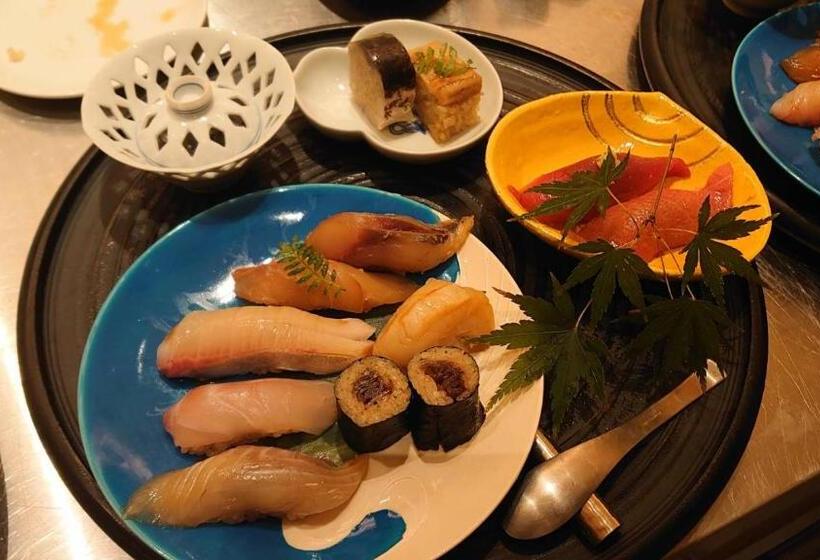 ريوكان Toriizaki Club Sushi Auberge
