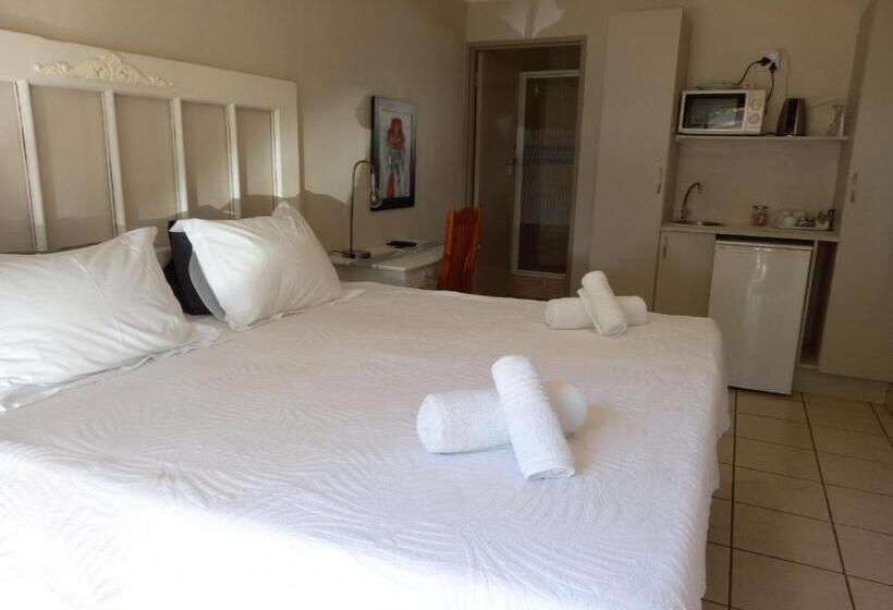 بنسيون Georeen Guest House