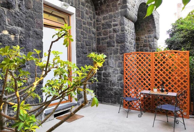 Cozy Corner In Ischia City Center