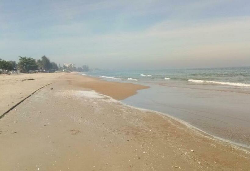 호텔 โรงแรมฟร้อนบีช Frontbeach