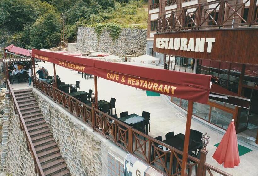 فندق Grand şelale