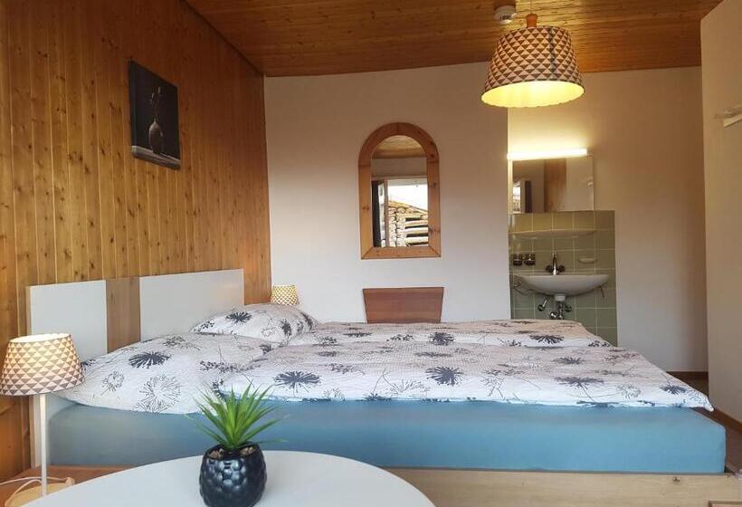 ペンション Casa Crap