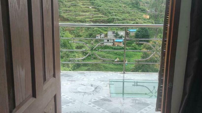 تختخواب و صبحانه Kps Cottage