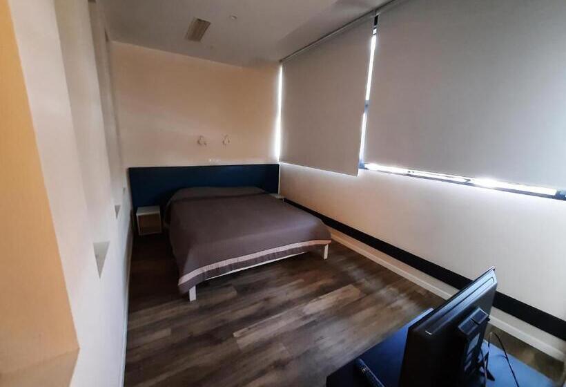 بنسيون Stop&go Suites And Apartments