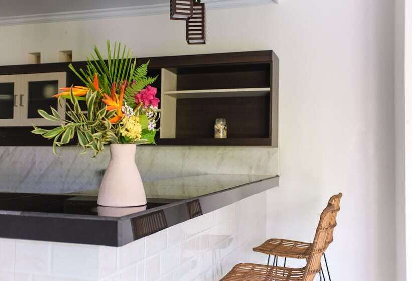 Fer Vio House Tumbak Bayuh
