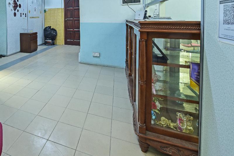 هتل Oyo 90441 Cz Traveler S