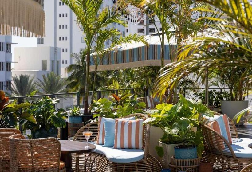 هتل Uma House By Yurbban South Beach