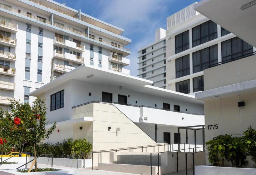 هتل Uma House By Yurbban South Beach