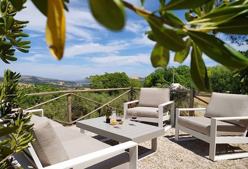 Immaculate 1bedroom Apartment In Ortezzano