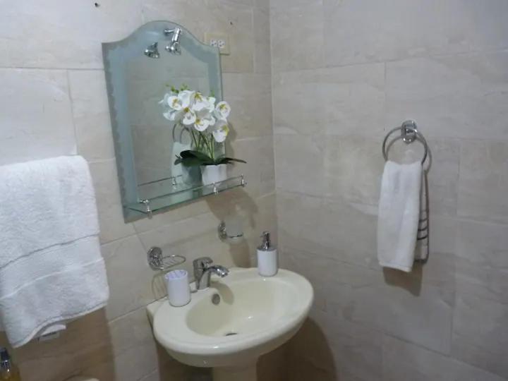 Apartamento Luminoso, Espacioso Y Funcional, Como En Casa